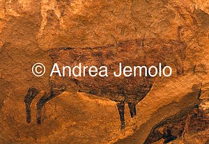  Dipinto rupestre raffigurante animali, Tassili n’Ajjer, Tadart Rouge - Periodo bovidiano | Andrea Jemolo