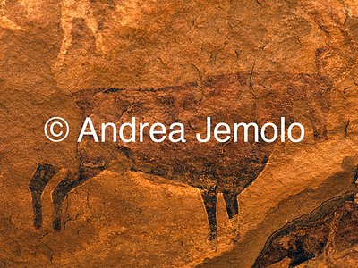  Cave painting depicting animals, Tassili n’Ajjer, Tadart Rouge - Bovidic period | Andrea Jemolo