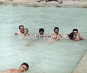 Partito Comunista Italiano Enrico Berlinguer in piscina | Andrea Jemolo