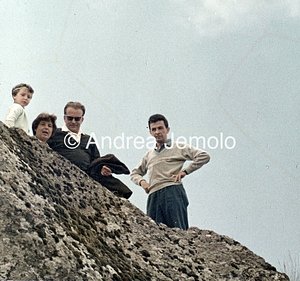Partito Comunista Italiano Enrico Berlinguer in una gita in montagna. A sinistra, Paolo Bufalini | Andrea Jemolo