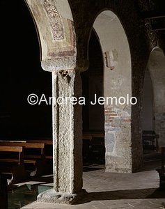 Chiesa di San Vincenzo Pilastri quadrati | Andrea Jemolo