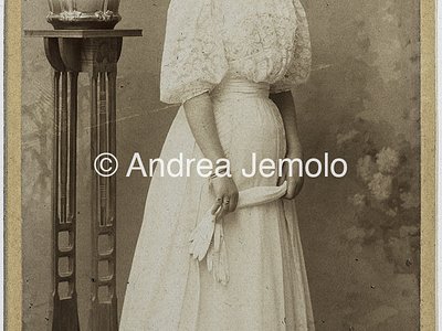  Portrait of a middle-class woman | Andrea Jemolo