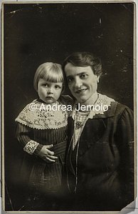 Ritratto una donna con il figlio | Andrea Jemolo