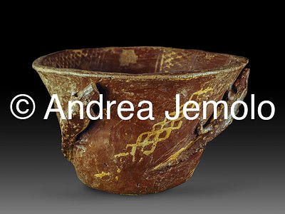 Egyptian museum Cup with crocodile and geometric sketches | Andrea Jemolo