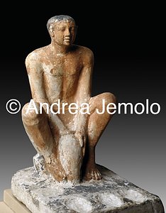 Museo Egizio Uomo che fabbrica una giara con la creta, Saqqara | Andrea Jemolo