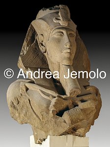 Egyptian museum Bust of Akhenhaton-Amenhotep IV - Amenophis IV, Sandstone, Karnak | Andrea Jemolo
