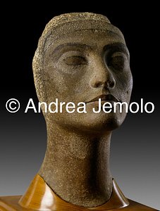 Egyptian museum Incomplete portrait of Nefertiti, Tell el-Amarna | Andrea Jemolo