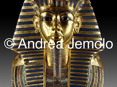 Egyptian museum Funeral mask of Tutankhamen, Thebes | Andrea Jemolo
