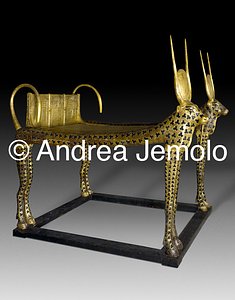 Museo Egizio Letto con forma di mucca primordiale, Tebe | Andrea Jemolo