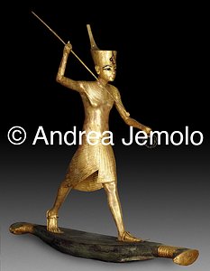 Museo Egizio Tutankhamon con un arpione, Tebe | Andrea Jemolo