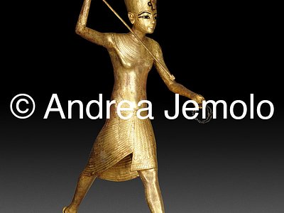 Egyptian museum Tutankhamen with a harpoon, Thebes | Andrea Jemolo