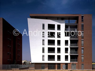 Buildings in via Aspertini Amico Front south | Andrea Jemolo