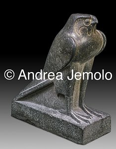 Museo Egizio Horus,Dio Falco, Granito, Luogo sconosciuto | Andrea Jemolo