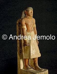 Museo di arte Egizia Statua di un decorato con l' Oro d'Onore | Andrea Jemolo