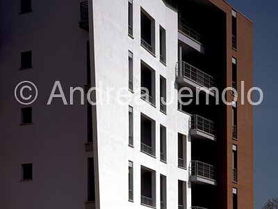 Buildings in via Aspertini Amico Detail | Andrea Jemolo