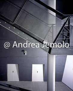 Town hall of Fiumicino Staircase atrium east body - Detail | Andrea Jemolo