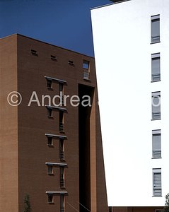 Palazzine in via Aspertini Amico Particolare | Andrea Jemolo