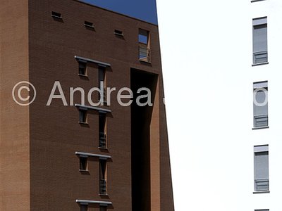 Buildings in via Aspertini Amico Detail | Andrea Jemolo