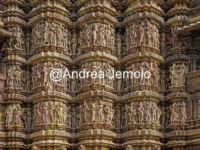 Kandariya Mahadeva Temple Sculptures on the south facade | Andrea Jemolo