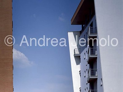 Buildings in via Aspertini Amico Detail | Andrea Jemolo