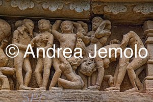 Tempio Lakshmana Scena di fellatio e sodomia - facciata sud | Andrea Jemolo