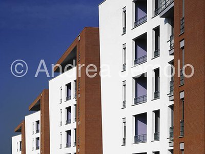 Buildings in via Aspertini Amico Detail | Andrea Jemolo