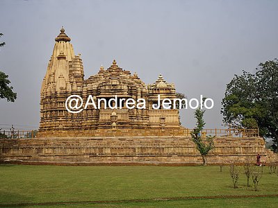Devi Jagdambi Temple View from the south-west | Andrea Jemolo
