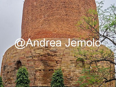 Dhamekh Stupa Dhamek Stupa | Andrea Jemolo