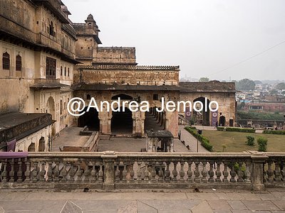 Jahangir Mahal View of the inner courtyard of Jahangir Mahal | Andrea Jemolo
