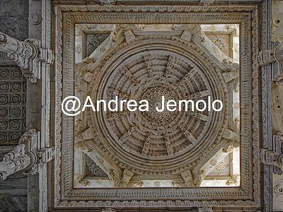 Ranakpur Jain temple - Chaturmukha Dharana Vihara Ceiling detail | Andrea Jemolo