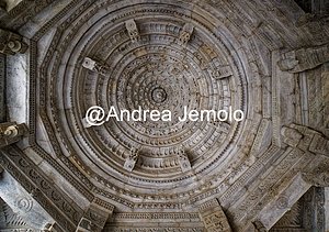 Tempio giainista di Ranakpur Particolare del soffitto di una cupola | Andrea Jemolo