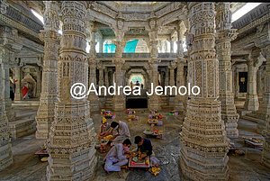 Tempio giainista di Ranakpur Interno del tempio | Andrea Jemolo