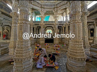 Ranakpur Jain temple - Chaturmukha Dharana Vihara Interior of the temple | Andrea Jemolo