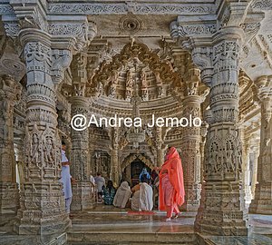Tempio giainista di Ranakpur Interno del tempio | Andrea Jemolo