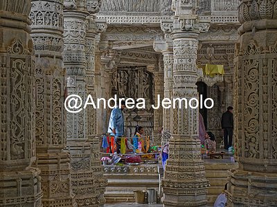 Ranakpur Jain temple - Chaturmukha Dharana Vihara Interior of the temple | Andrea Jemolo