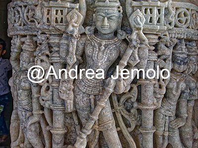 Ranakpur Jain temple - Chaturmukha Dharana Vihara Sculpture of a Deity | Andrea Jemolo