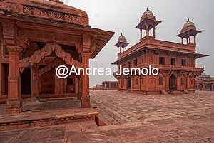 Fatehpur Sikri Diwan-i-Khas, or Divân-i-kaas | Andrea Jemolo
