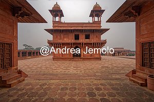Fatehpur Sikri Diwan-i-Khas, or Divân-i-kaas | Andrea Jemolo