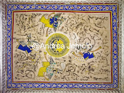 Garh Palace Painting on the ceiling of the porch representing the sun | Andrea Jemolo