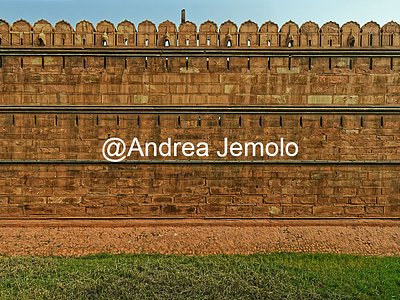 Red Fort or Lal Qila  View from the exterior of the walls - Detail | Andrea Jemolo
