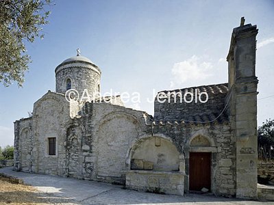 Church of Agios Georgios Exterior | Andrea Jemolo