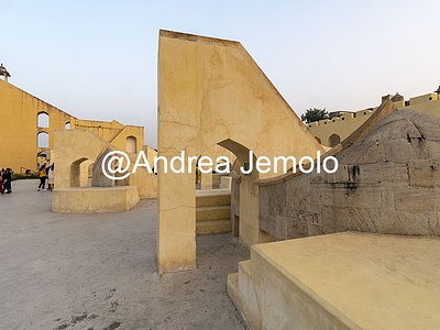 Jantar Mantar astronomical observatory Vrihat samrat yantra the world's largest sundial | Andrea Jemolo