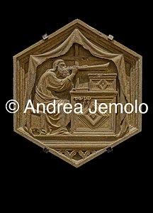Museo dell'Opera del Duomo Rilievi istoriati dal Campanile di Giotto - Jubal suona il flauto | Andrea Jemolo