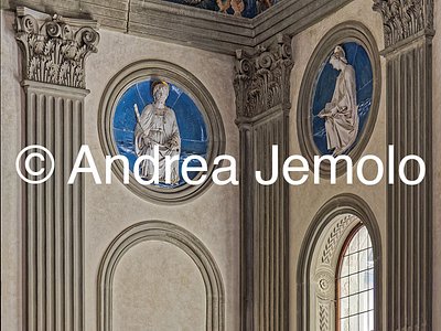 Cappella Pazzi Angolo con medaglione in terracotta con Apostoli | Andrea Jemolo