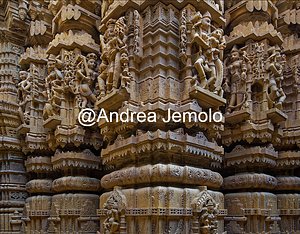 Forte di Jaisalmer Rilievo, nel tempio Jainista Chandraprabhu | Andrea Jemolo