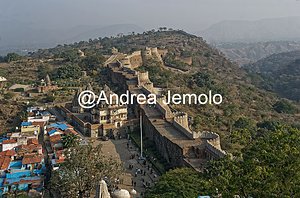 Forte Kumbhalgarh Villaggio di Rajsamand con i templi jainisti e le mura fortificate | Andrea Jemolo