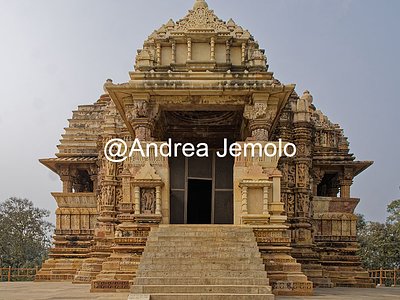 Devi Jagdambi Temple View from the east | Andrea Jemolo