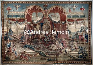 Fondation Etrillard The audience of the emperor of China, tapestry of wool and silk | Andrea Jemolo