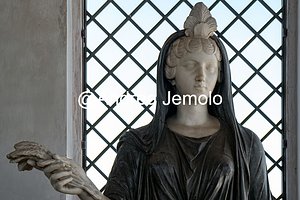 Archaeological National museum Farnese Collection - Isis - Fortuna - Marble bigio morato | Andrea Jemolo