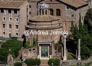 Basilica dei Santi Cosma e Damiano Vista dall'alto | Andrea Jemolo